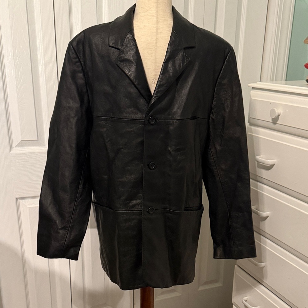 Kenneth Cole New York black genuine leather jacket in size XL